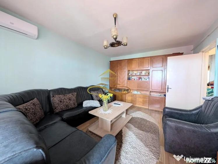 Apartament cu 3 camere decomandat în 9 Mai