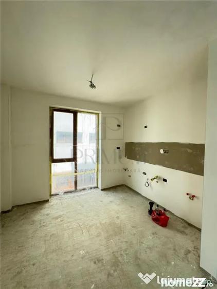 Apartament cu 2 camere semidecomandat în Fratelia
