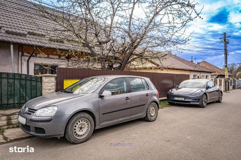 Casă cu 3 camere cu Teren 400 Mp în Coman
