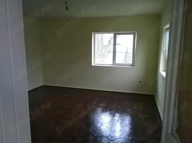 Casă cu 2 camere în Central