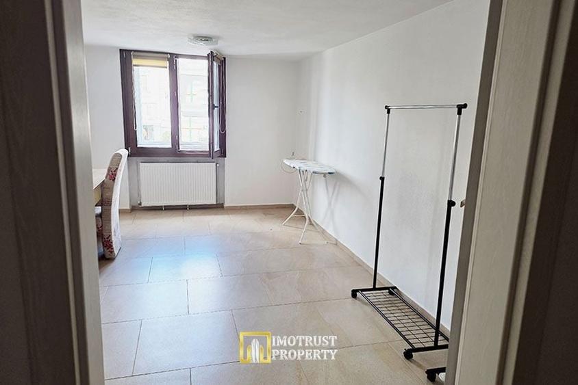 Apartament cu 5 camere decomandat în Ultracentral