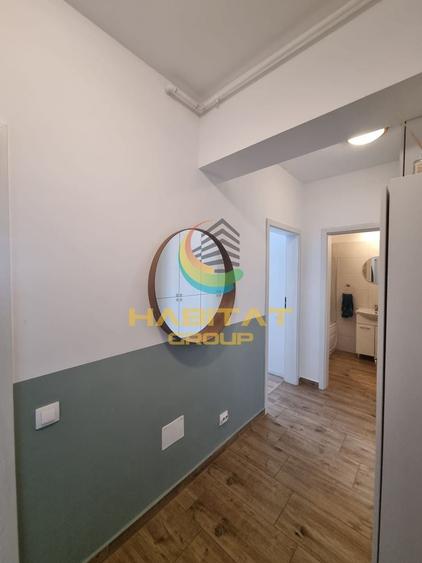 Apartament cu 2 camere decomandat, mobilat în Central