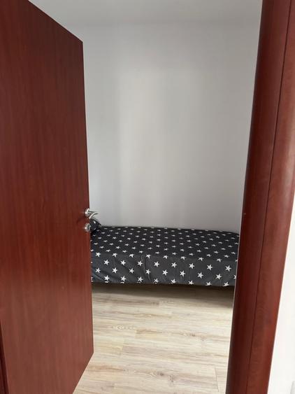 Apartament cu 12 camere decomandat, mobilat în Pipera
