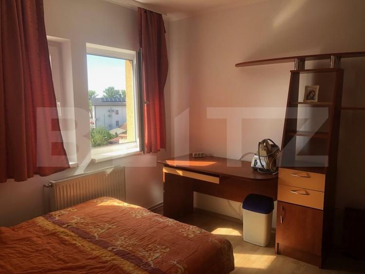 Apartament cu 3 camere decomandat, mobilat în Semicentral