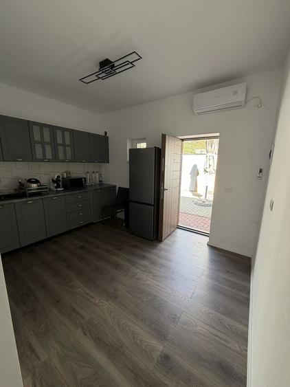 Casă cu 3 camere în Central