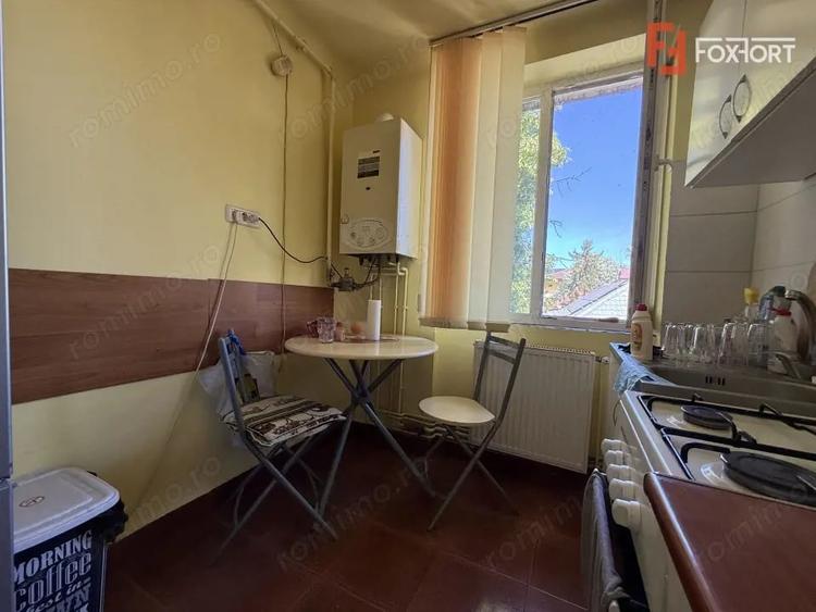 Apartament cu 2 camere semidecomandat, mobilat în Complex Studențesc