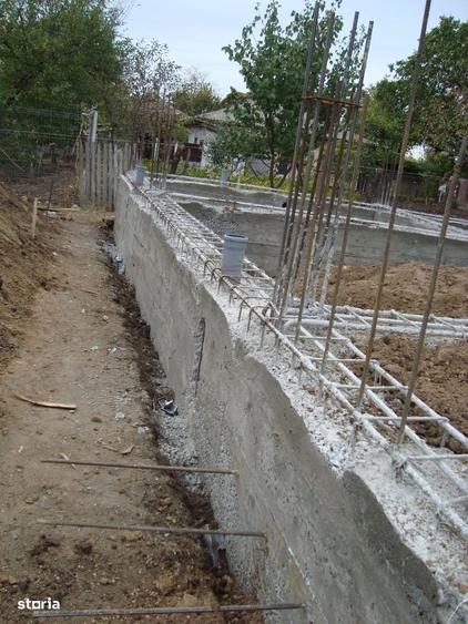 Casă cu 3 camere în Central