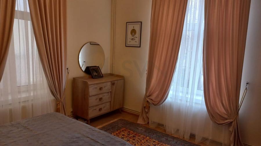 Apartament cu 6 camere semidecomandat în Grădina Icoanei