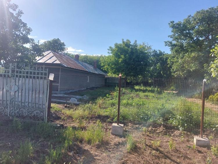 Casă cu 4 camere în Movila
