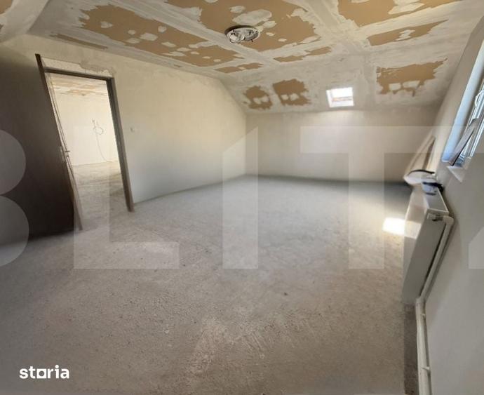 Casă cu 4 camere cu Teren 1200 Mp în Mihai Eminescu