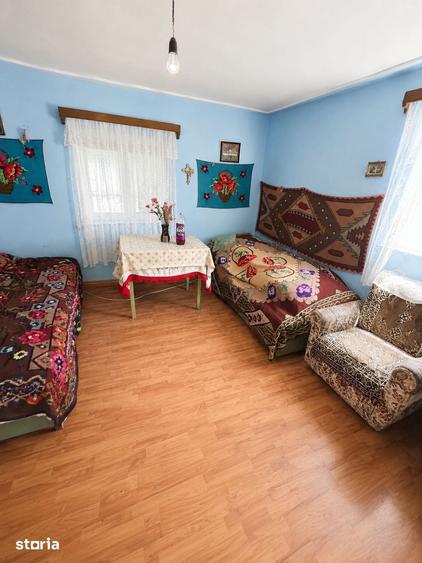 Casă cu 4 camere cu Teren 3277 Mp în Măgești