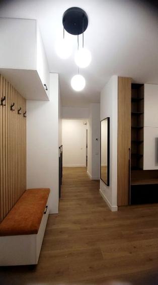 Apartament cu 2 camere decomandat în Baza 3