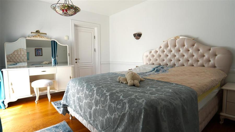 Casă cu 4 camere cu Teren 700 Mp în Central