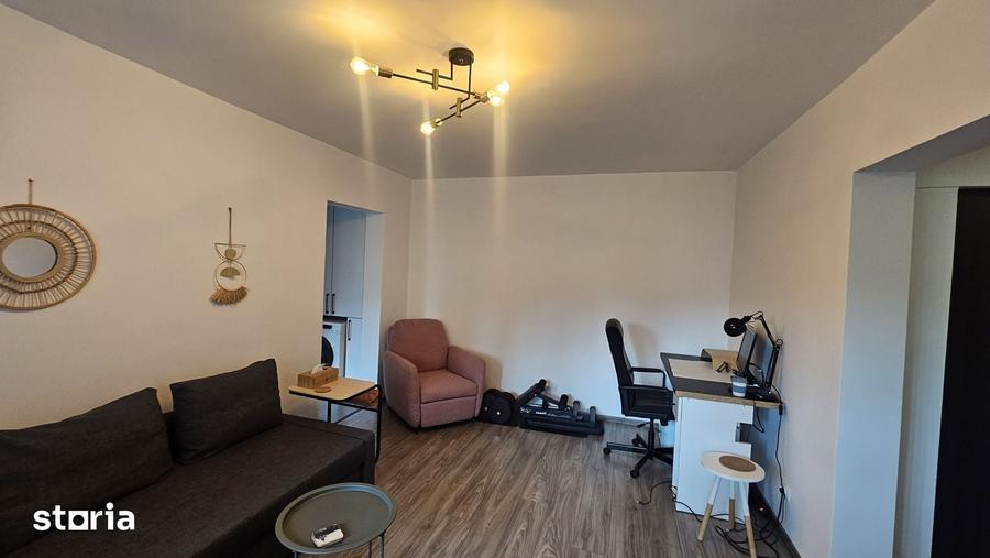 Apartament cu 2 camere semidecomandat în Tineretului