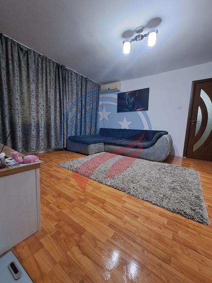 Apartament cu 2 camere semidecomandat, mobilat în Craiovița Nouă