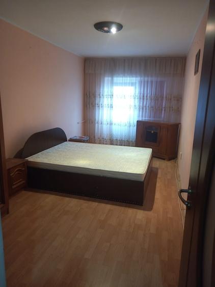 Apartament cu 2 camere decomandat în Beba Veche
