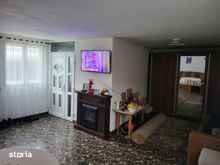 Casă cu 4 camere cu Teren 162 Mp în Central