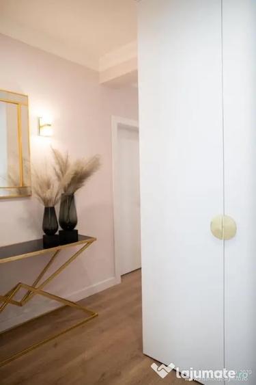 Apartament cu 3 camere decomandat în Andrei Mureșanu