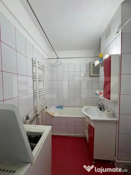 Apartament cu 2 camere decomandat în Cetate