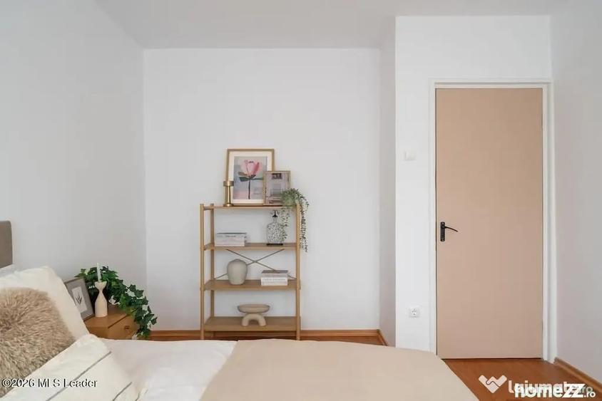 Apartament cu 4 camere semidecomandat în Drumul Taberei