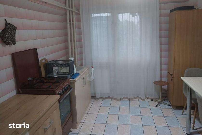 Apartament cu 2 camere decomandat în Obor