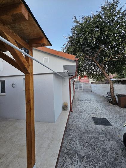 Casă cu 3 camere cu Teren 295 Mp în Gara