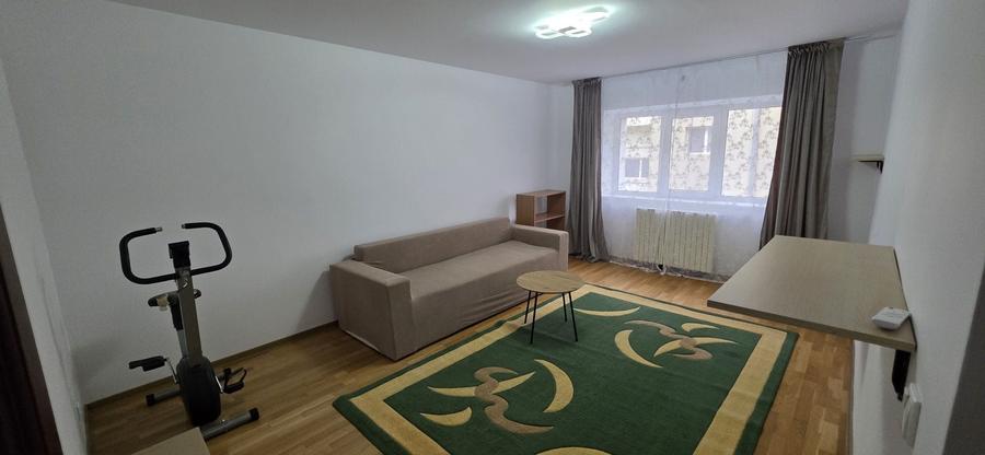 Apartament cu 3 camere semidecomandat în Sfântu Ilie
