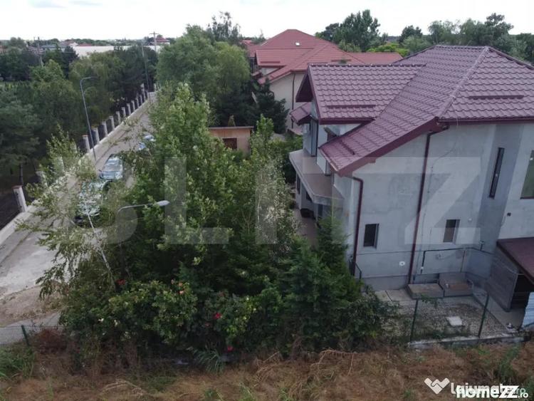 Casă cu 7 camere cu Teren 1170 Mp în Central