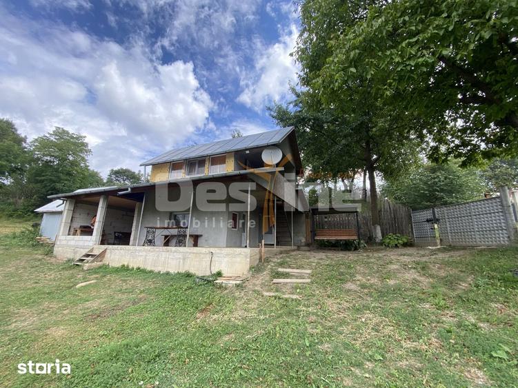 Casă cu 3 camere cu Teren 1000 Mp în Rediu