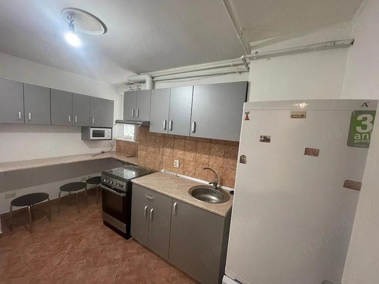 Apartament cu 4 camere decomandat în Lujerului