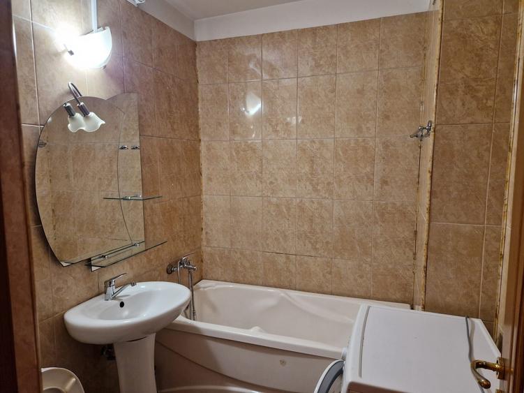Garsonieră decomandată în Central