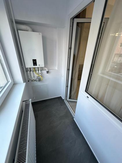 Apartament cu 2 camere semidecomandat, mobilat în Brâncoveanu