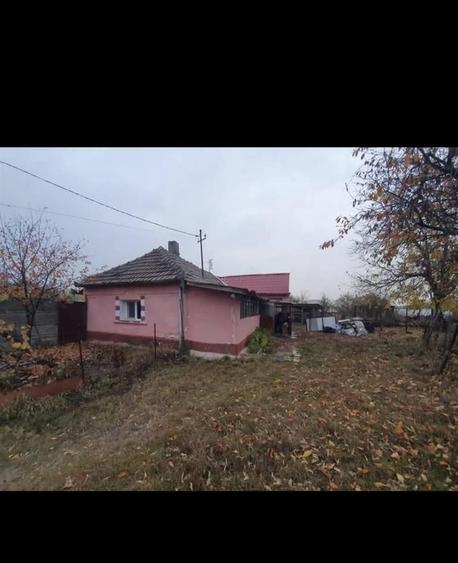 Casă individuală cu 2 camere cu Teren 460 Mp în Leș