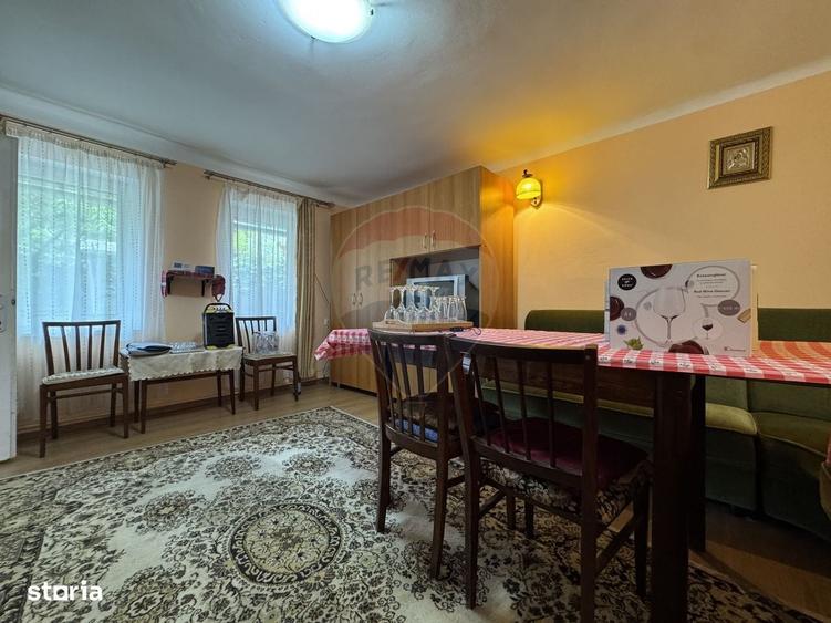 Casă cu 4 camere în Vale