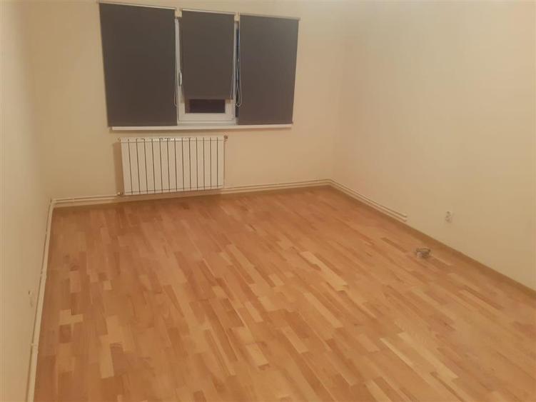 Apartament cu 3 camere decomandat în Dorobanți
