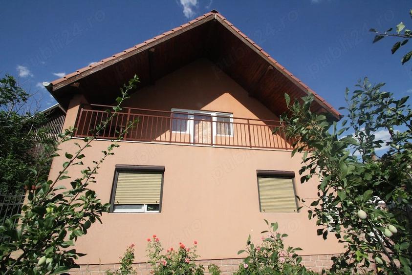 Casă cu 7 camere cu Teren 1473 Mp în Biled