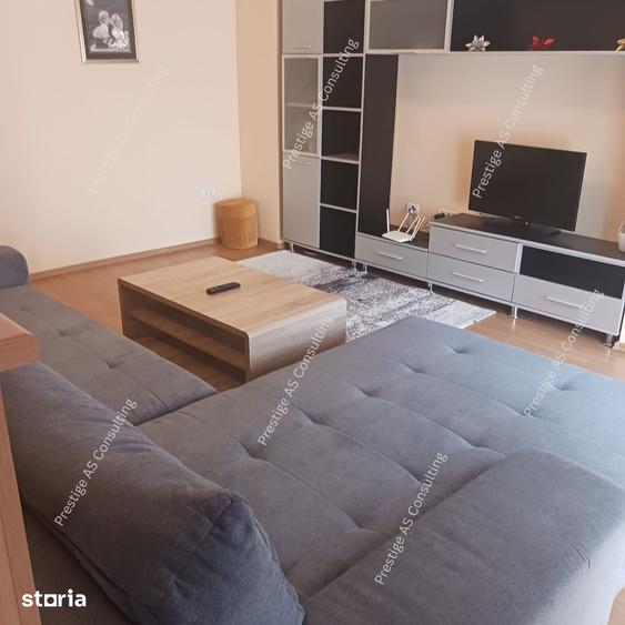 Apartament cu 3 camere decomandat în Girocului