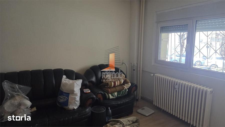 Apartament cu 2 camere decomandat în Tei