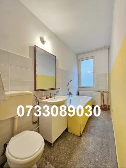 Garsonieră decomandată în Sud
