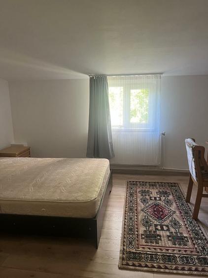 Apartament cu 4 camere decomandat în Brâncoveanu