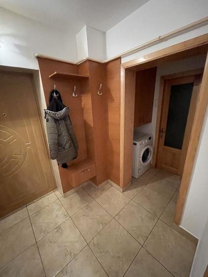 Apartament cu 2 camere decomandat în Vărsătura