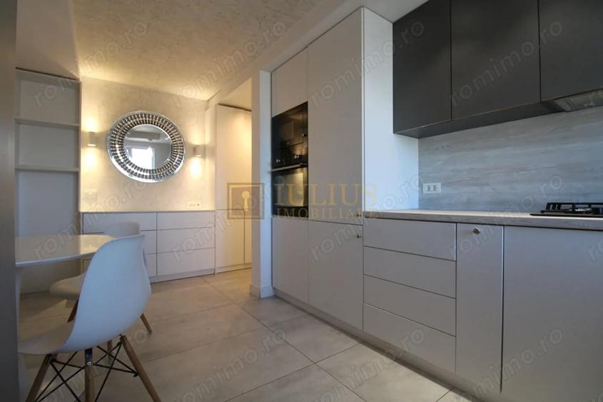 Apartament cu 3 camere semidecomandat, mobilat în Semicentral