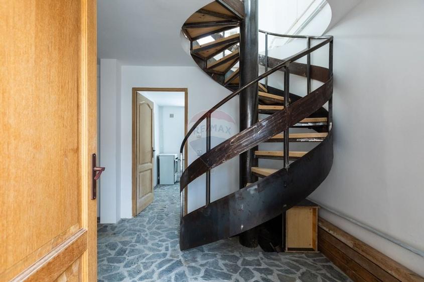 Casă individuală cu 1 camere cu Canalizare în Gară
