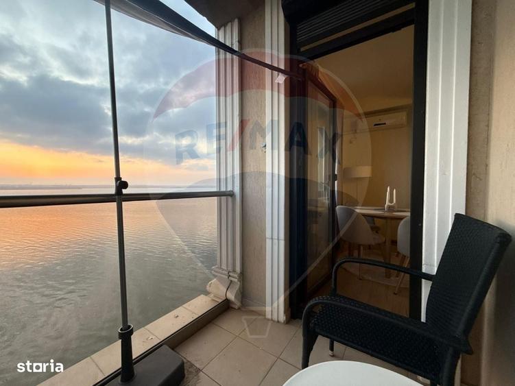 Apartament cu 3 camere, mobilat în Central