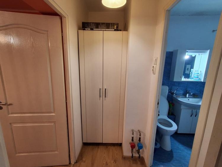Apartament cu 3 camere în Vitan