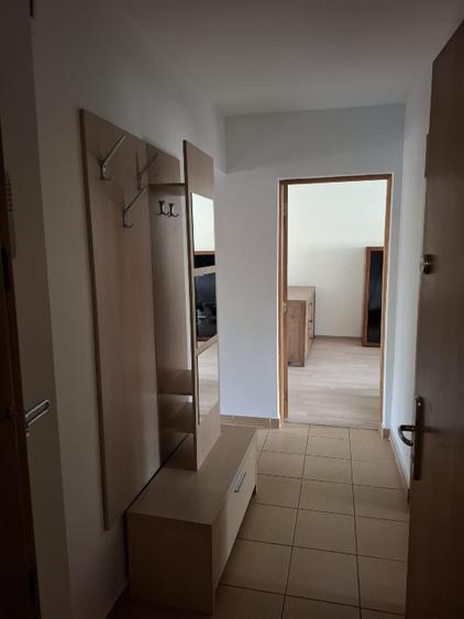 Apartament cu 4 camere decomandat în Gorjului