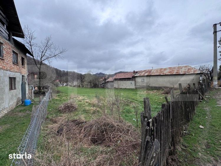 Teren de 1583 mp, în Bezdead