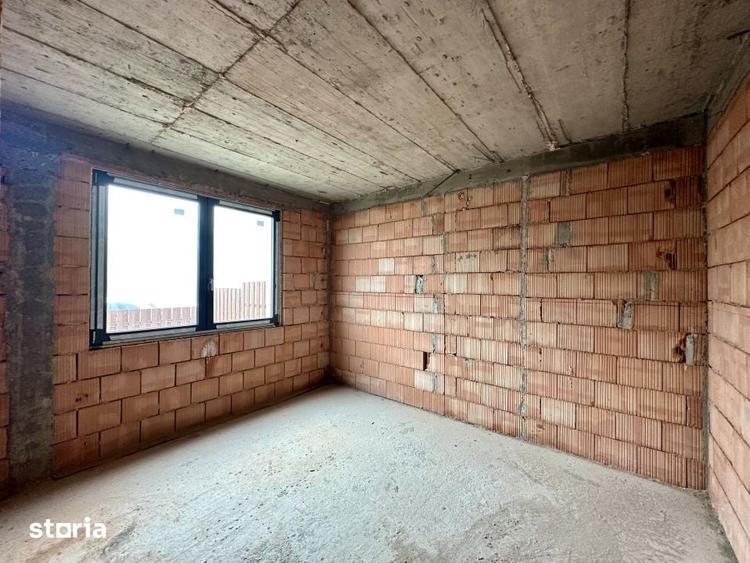 Casă cu 6 camere cu Teren 523 Mp în Ciurila