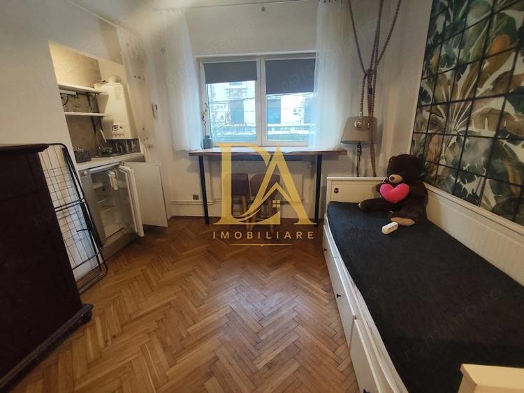 Garsonieră decomandată în Cișmigiu