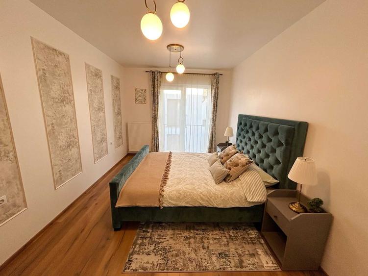 Apartament cu 4 camere decomandat în Central